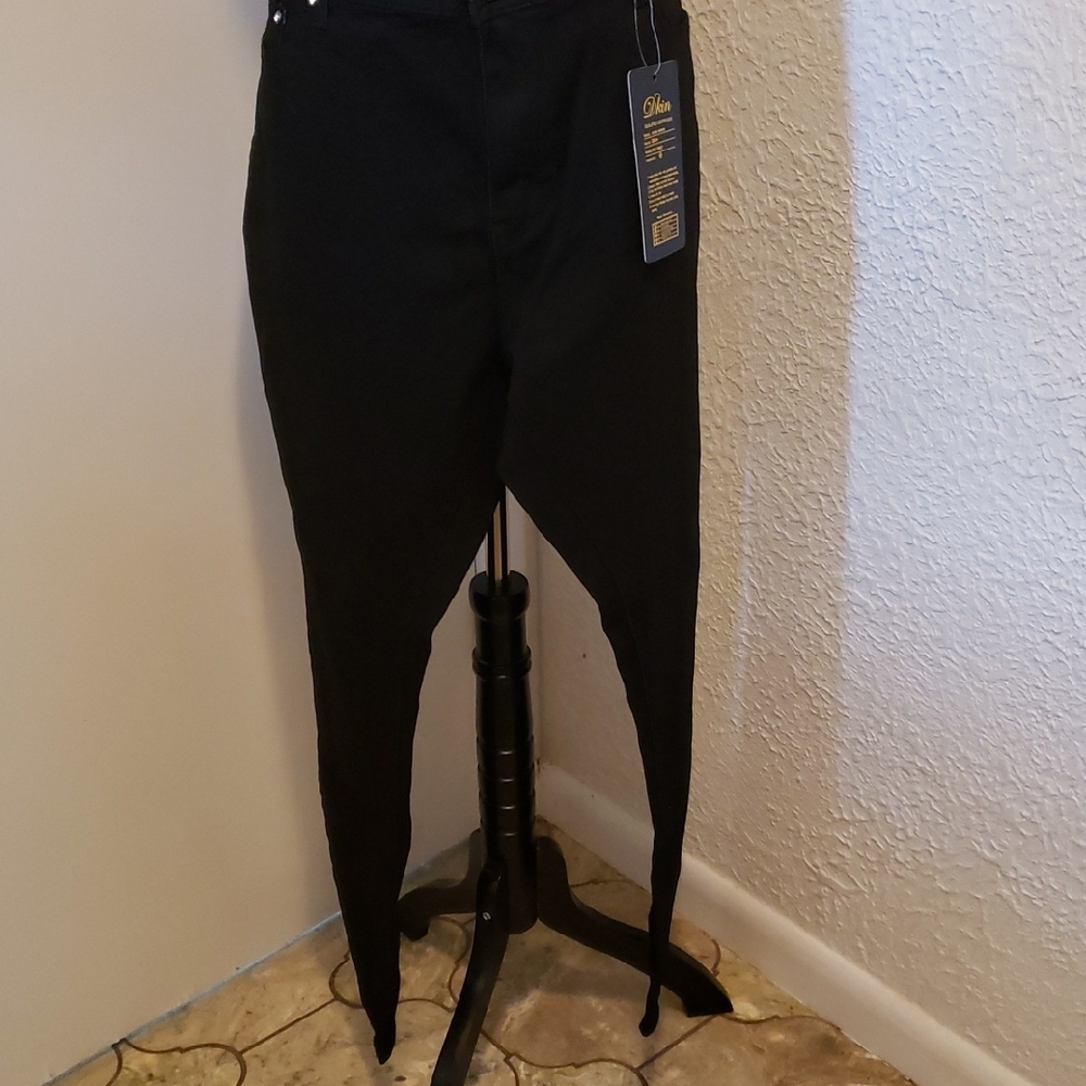 Dkin NWT Black Straight Leg Women's Fashion Jeans